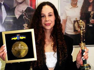 Щирі вітання Людмилі Лузан та Миколі Івановичу Мацапурі!