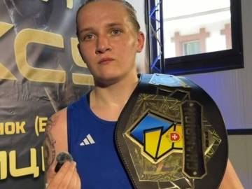 🥊 Вихованка ДЮСШ №1 м. Горішні Плавні Марина Шевченко — чемпіонка України з боксу! 🥇🇺🇦